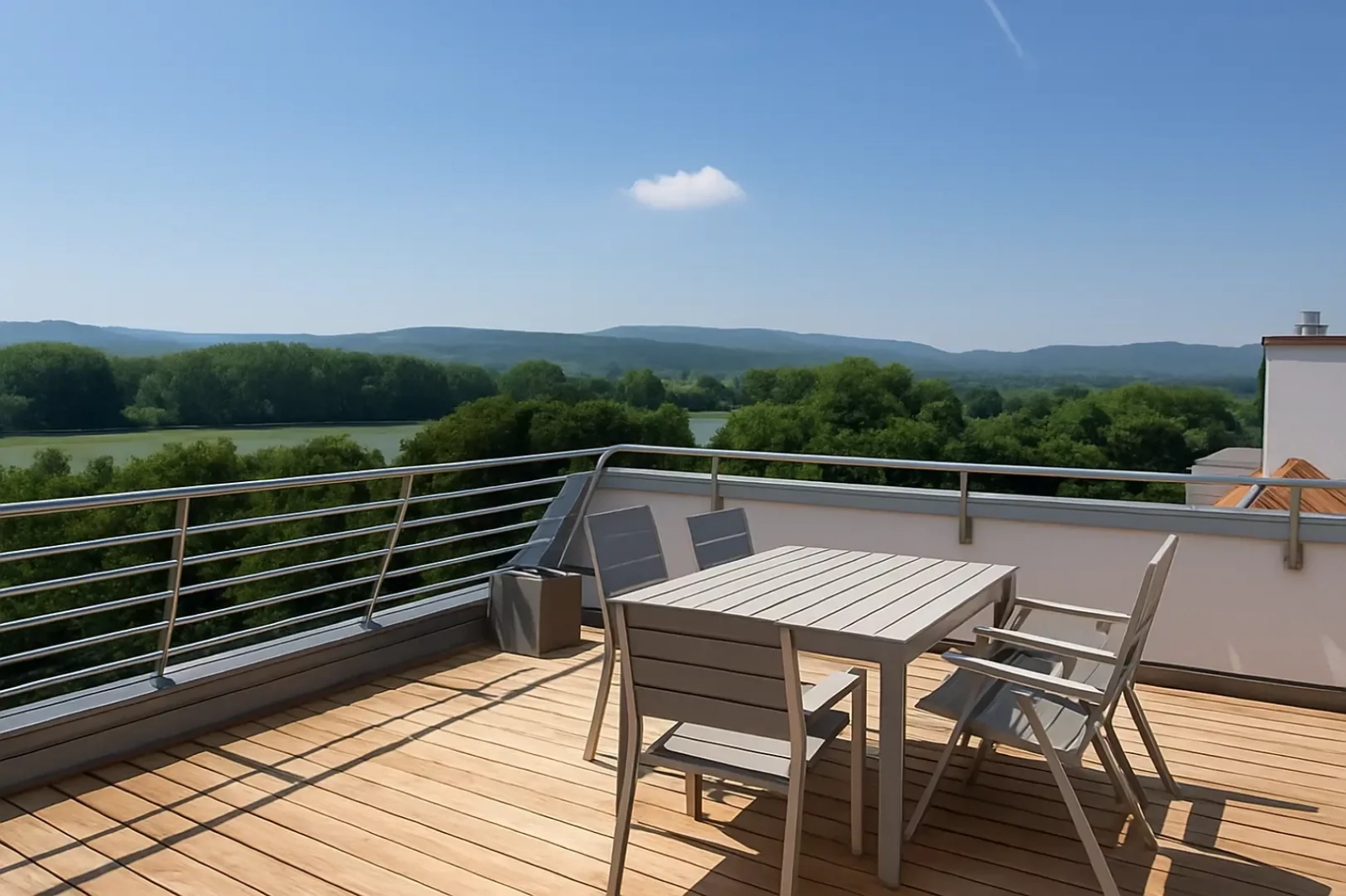 Rooftop Terrasse mit Panoramablick
