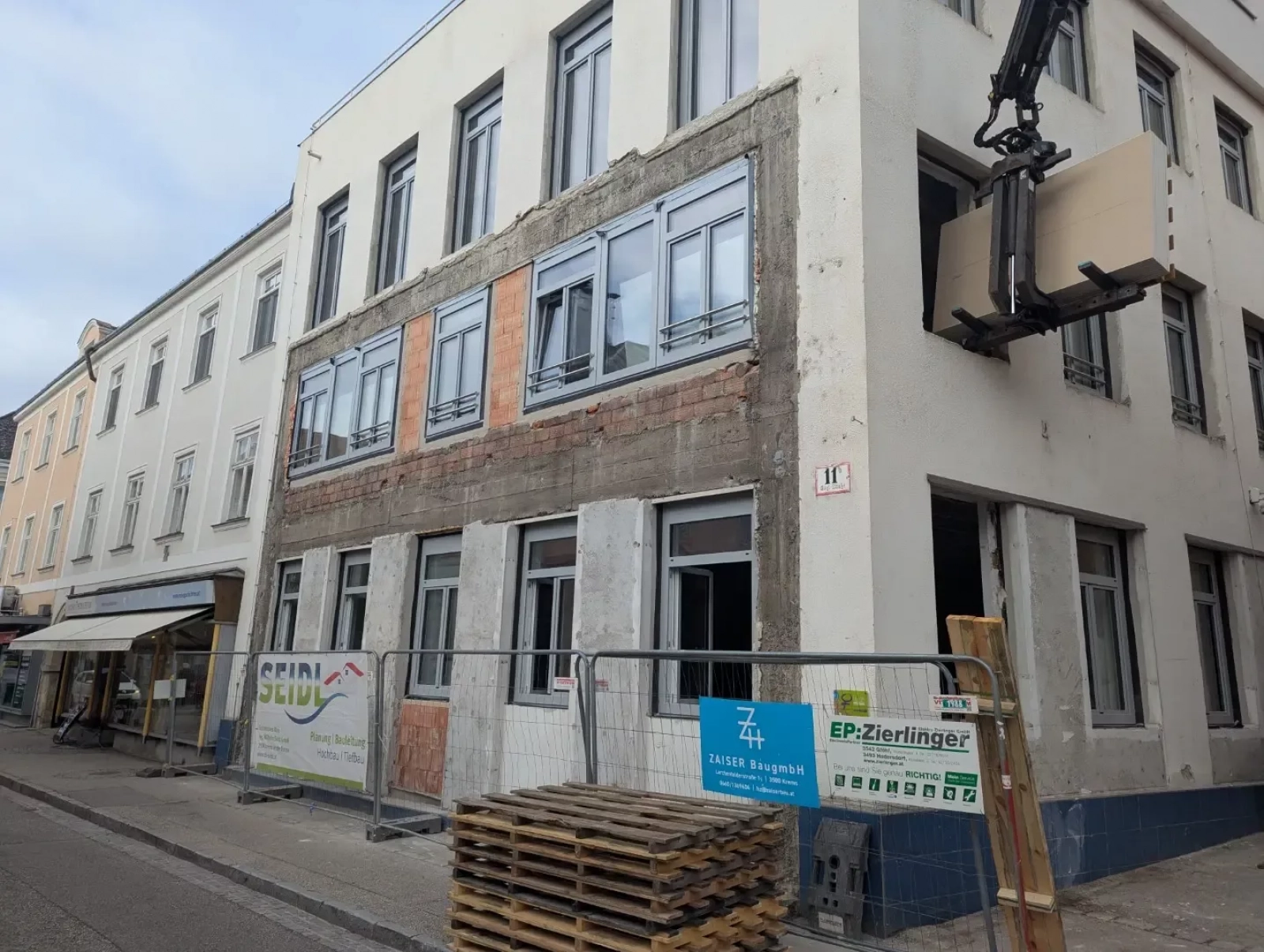 PXL 20251013 084257470 MP