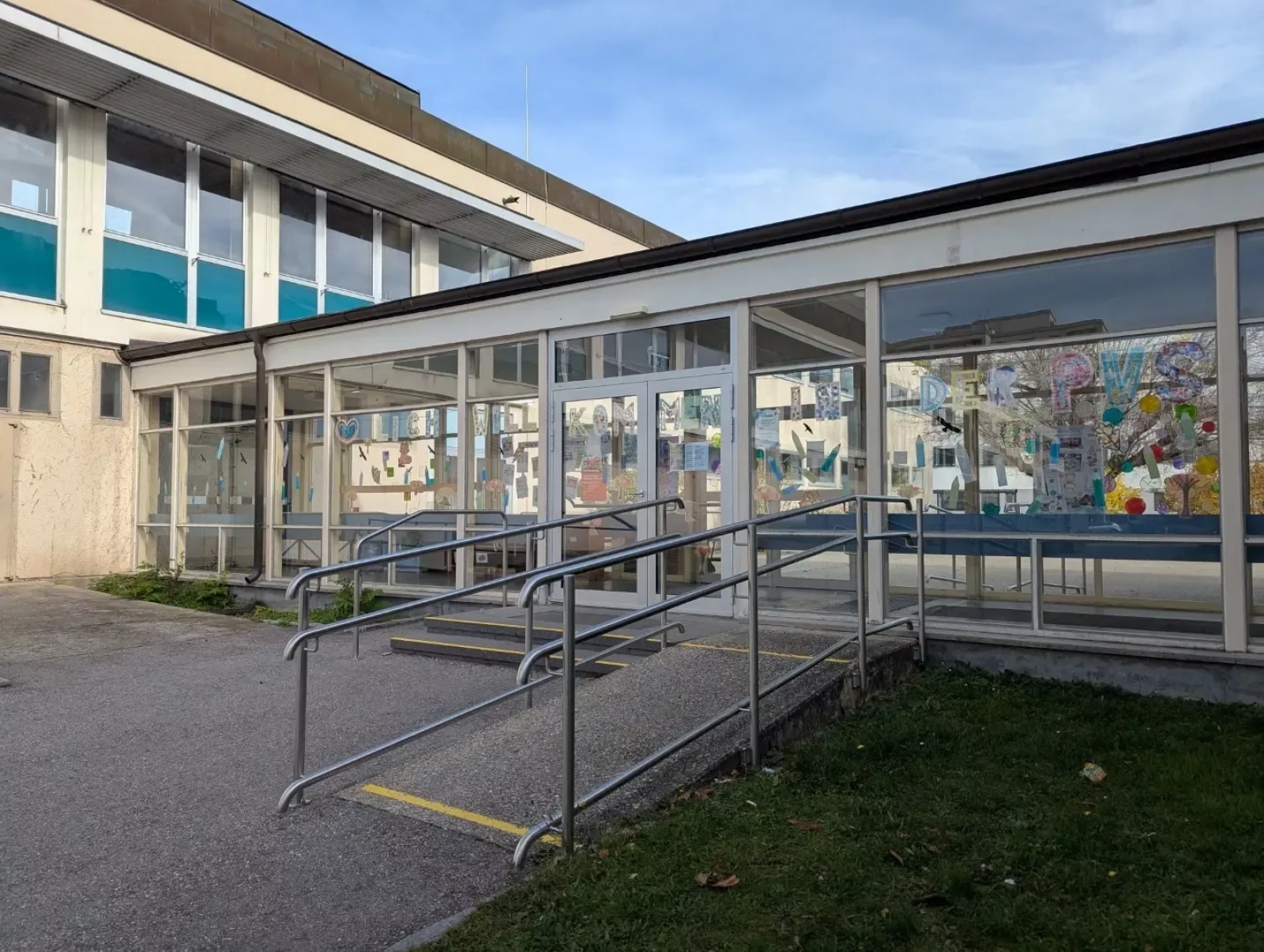 PXL 20251031 111704012